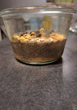 Une photo de Chia porridge cacahuète