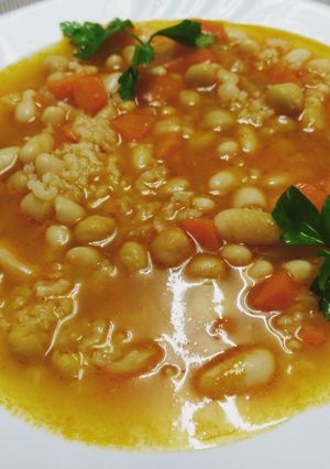 Foto principal de Potaje de judías, garbanzos y arroz