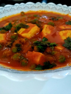 मटर पनीर(Matar paneer recipe in Hindi) रेसिपी मुख्य फोटो