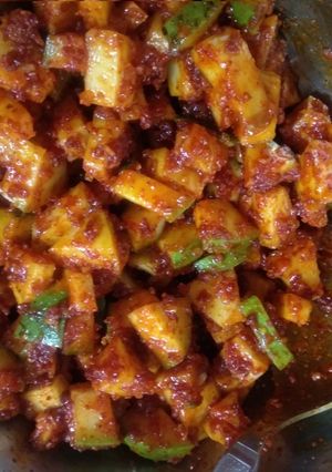 A picture of Raw mango instant pickle.