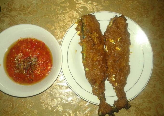 Ikan bakar + sambalado resep Rumah Makan Padang - cookandrecipe.com