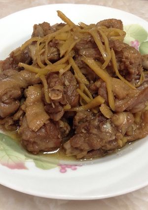Hình của món Vịt kho gừng.