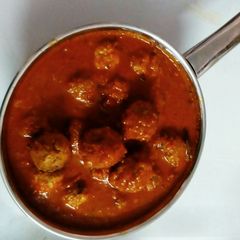 A picture of Kathal kofta curry.