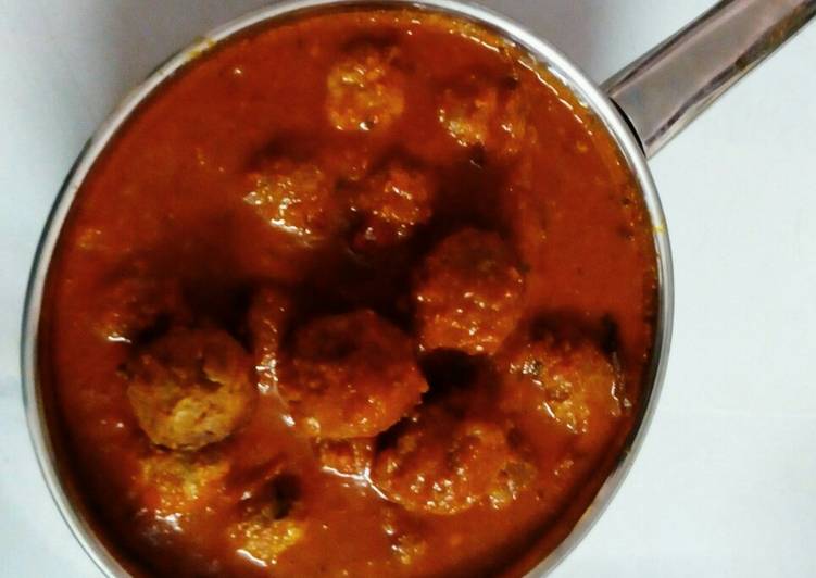 Simple Way to Prepare Any-night-of-the-week Kathal kofta curry