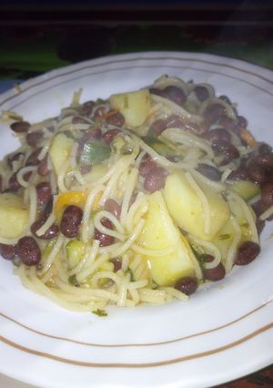 A picture of Mixture of spaghetti njahi and potatoes.