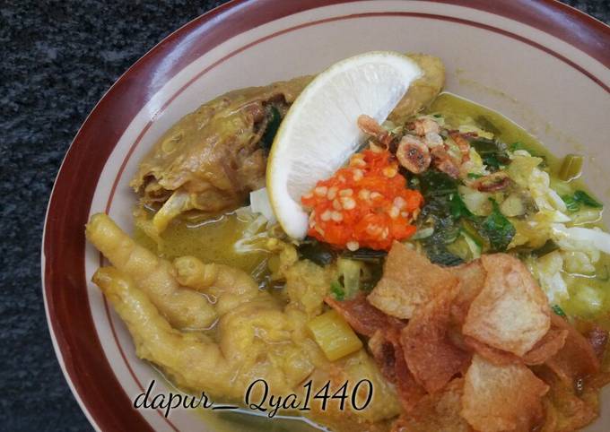 Soto Ceker dan Kepala Ayam