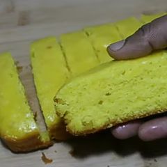 A picture of Lemon cake.