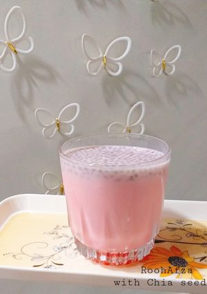 A picture of RoohAfza with chia Seeds.