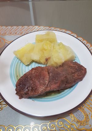 Una foto de Carne al horno jugosa