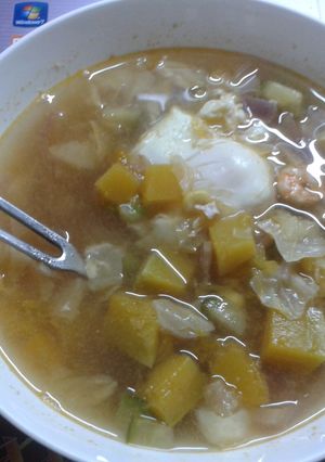A picture of Spicy and Sour Pumpkin Vegetable Shrimp Soup.