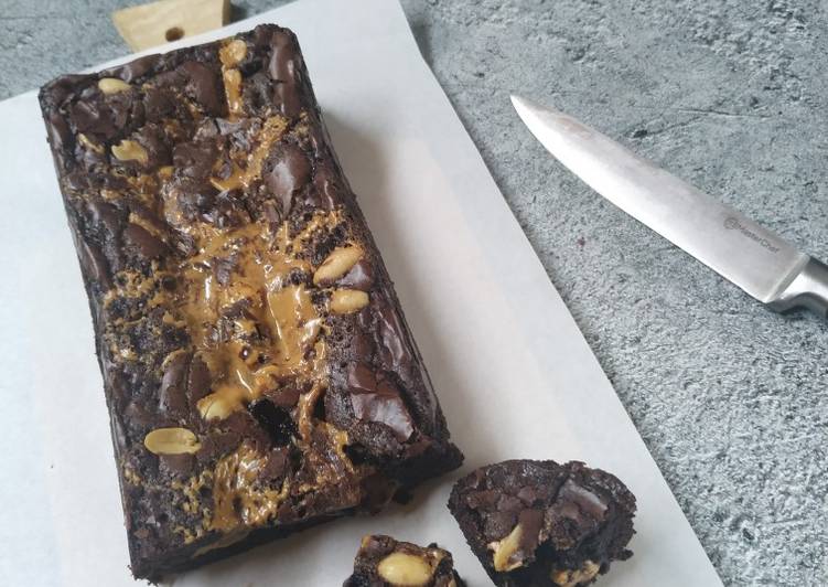 Resep Peanut Butter Fudge Brownie yang Menggugah Selera