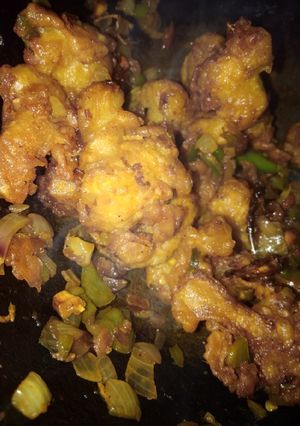 A picture of Gobhi manchurian.