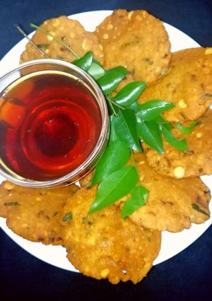 A picture of Masala vadai.
