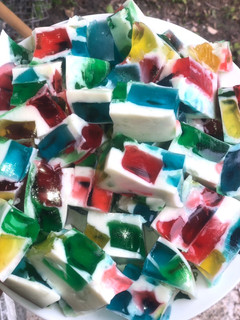 A picture of Stain glass jello bars EASY.