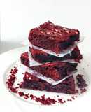 Eggless red velvet brownie