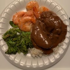 A picture of Beef,shrimp and broccoli special.