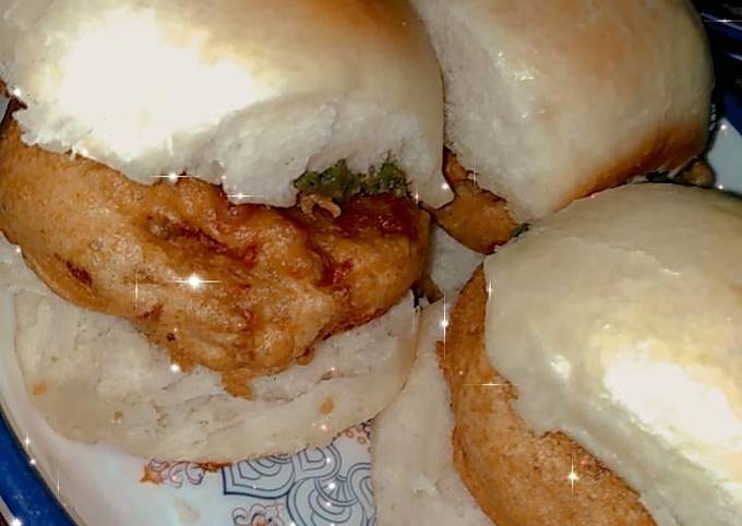 Vada pav/aloo chop burgers Recipe