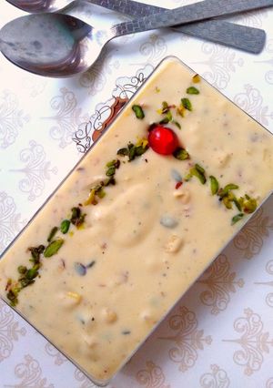 A picture of Shree khand.
