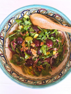 Foto de Salada de Uvas, Rúcula e Abacate