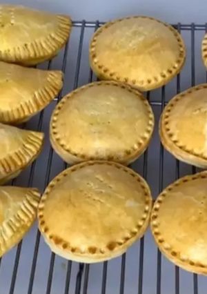 A picture of Meatpie.