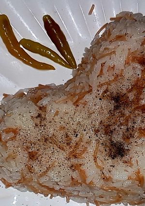 صورة لوصفة رز بالشعيرية