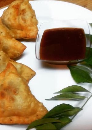 A picture of Punjabi Samosa.