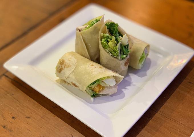 Recipe of Speedy Grilled Chicken Caesar Salad Wraps