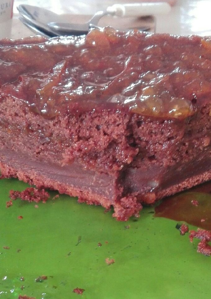 Una foto de Bizcocho chocolate y naranja sin huevo en olla cocción lenta