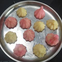 A picture of Modak.