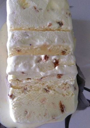 A picture of Aata Ice cream.