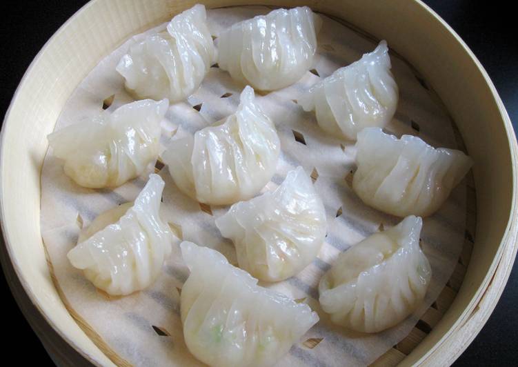 How to Make Homemade Steamed Prawn Dumplings