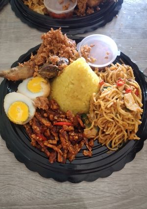 Foto resep Nasi kuning tumpeng mini