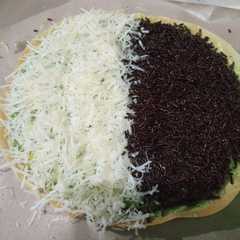 รูปของ Martabak Manis Pandan Teflon