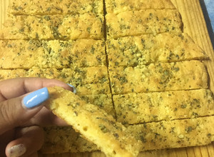 Una foto de Pan de ajo keto (cetogénico)