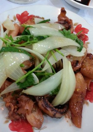 Hình của món Muc chien nuoc mam.