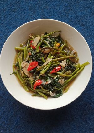 Foto resep Tumis Kangkung Bumbu Terasi Pedas