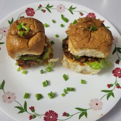 A picture of Manchurian Roasty Pav.