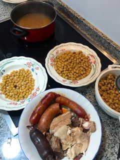 Una foto de Cocido