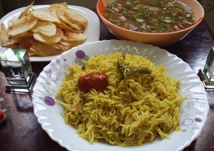 Hyderabadi Khichdi and Khatta