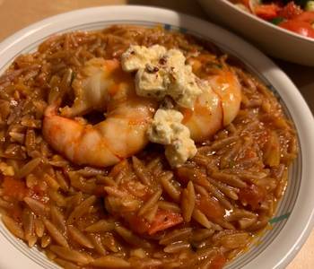 Popular Cuisine Orzo with prawn tomato and feta cheese Practical Delicious