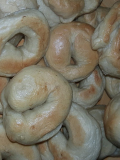A picture of Mini bagels.