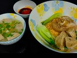 Mì trứng trộn