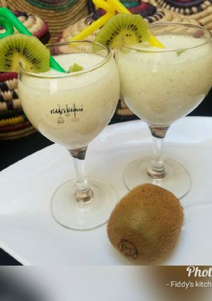 A picture of Kiwi smoothie😍.