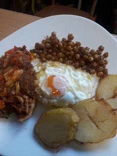 Una foto de Ropa vieja