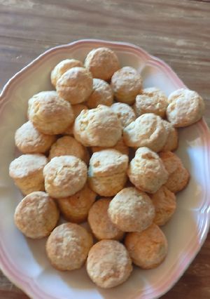 Una foto de Scones de queso