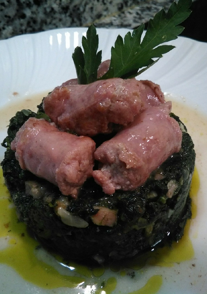 Una foto de Espinacas con Salchichas