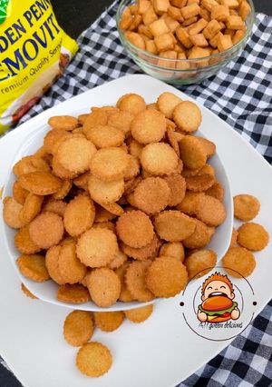 A picture of Semovita chin chin.