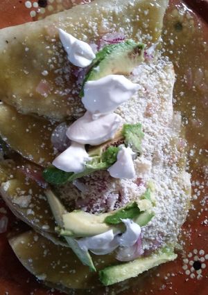 Una foto de Enchiladas de nopales 🌵🌵