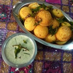 पोडी पनियारम संग स्पेशल नारियल चटनी A picture of पोडी पनियारम संग स्पेशल नारियल चटनी.