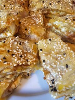 Gyors vendégváró pizzás háromszög recept fotója
